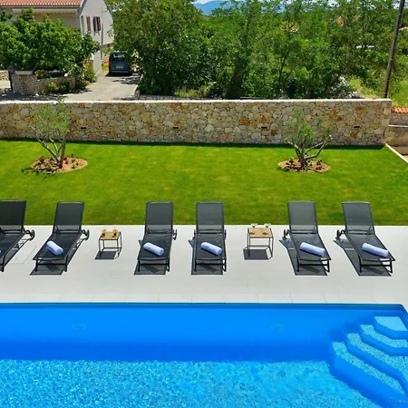 别墅 Luxury Stone Villa Banovi *