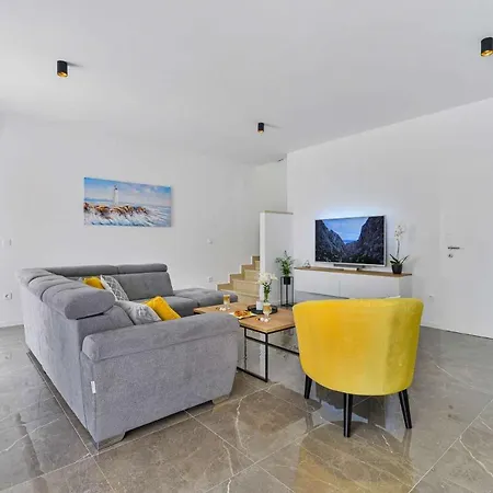 Luxury Stone Villa Banovi * 维耶拉克