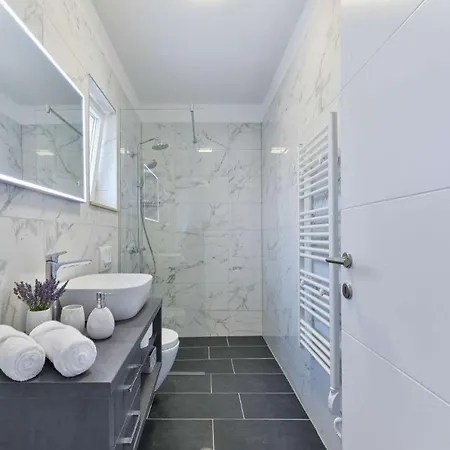 Luxury Stone Villa Banovi 别墅